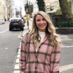 Meet your Posher, Valerie